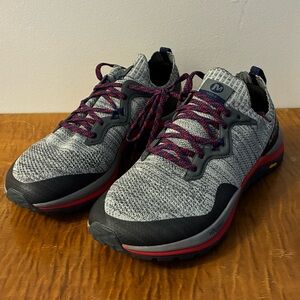 Women’s Athletic Training Shoes, Size 9